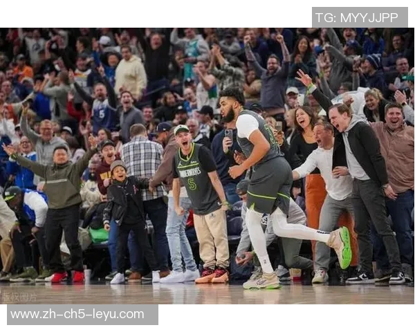 卡斯尔与唐斯联手发威马刺逆转尼克斯奇兵狂砍34分助力胜利